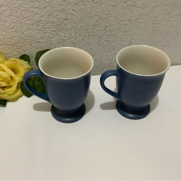 2 Churchill Made in England Blue  Pedestal Glasses /Mugs with Gold Rim 4… - Picture 4 of 6